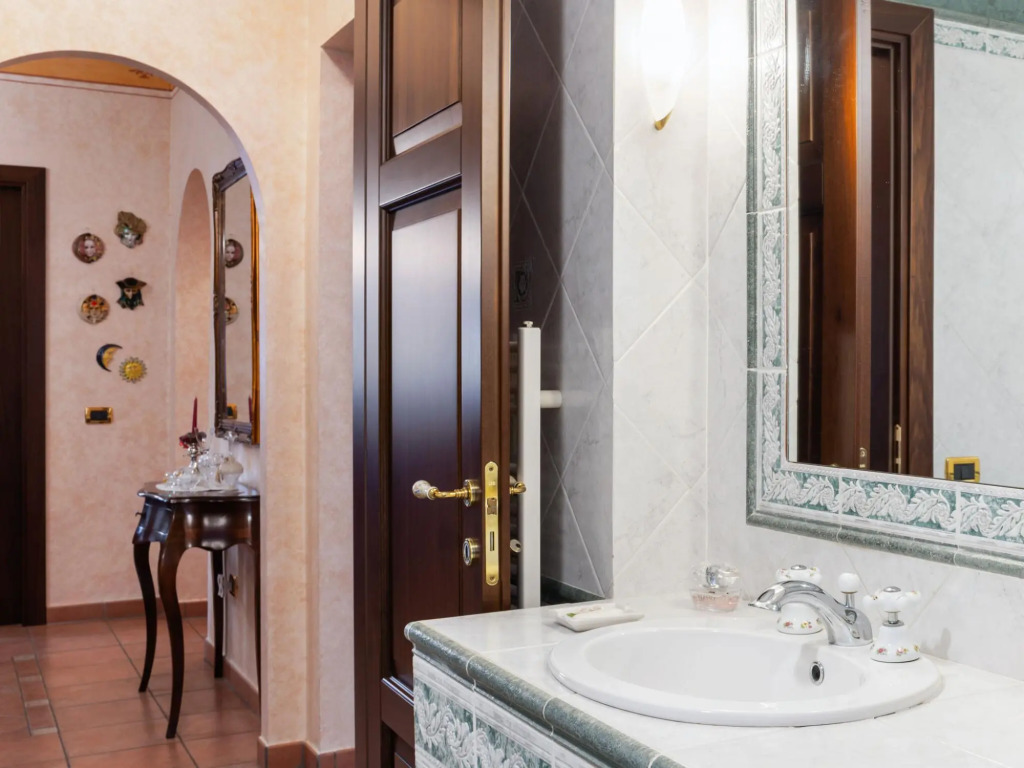 Villa in Tagliacozzo with Pool and Nature