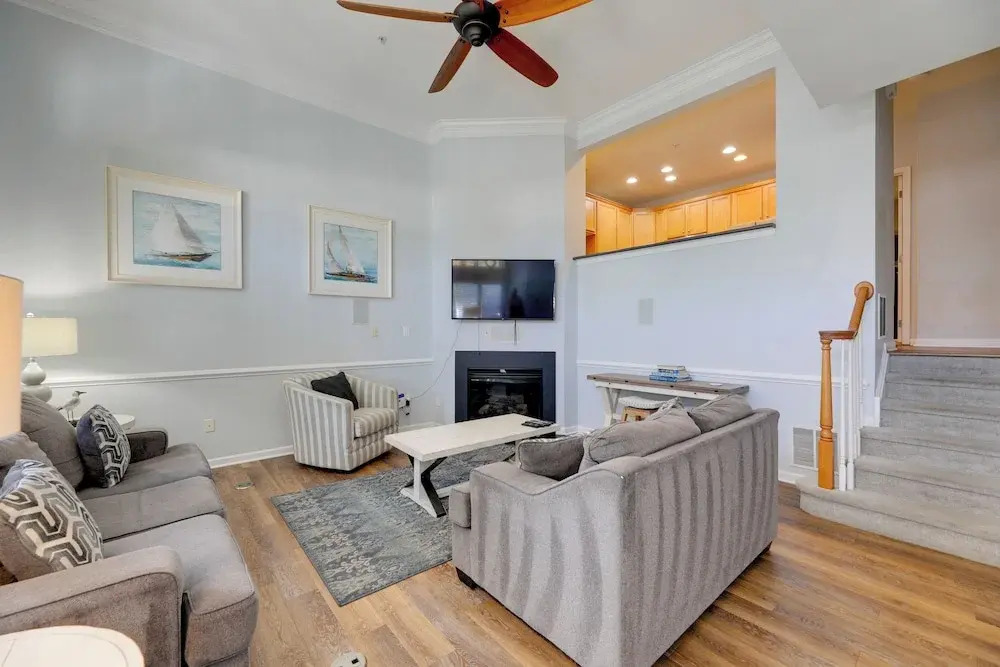 Game Room & Community Perks! Ocean View Retreat