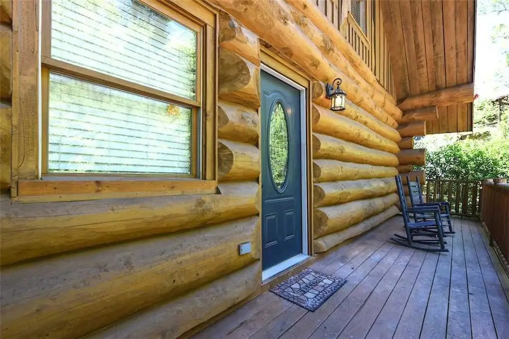 American Heritage 4 Bedroom Home with Mountain View