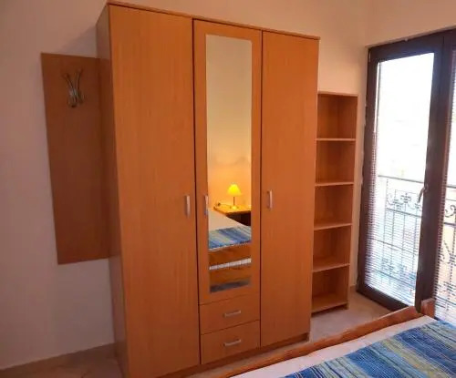 Apartment Orange