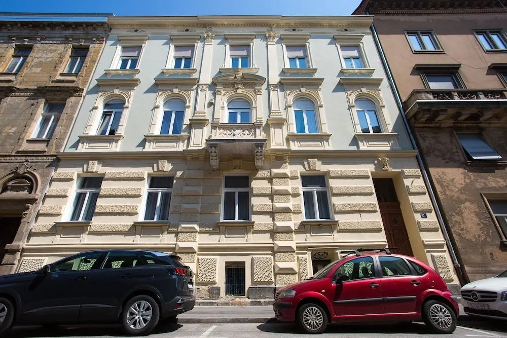 Apartments Zagreb1875