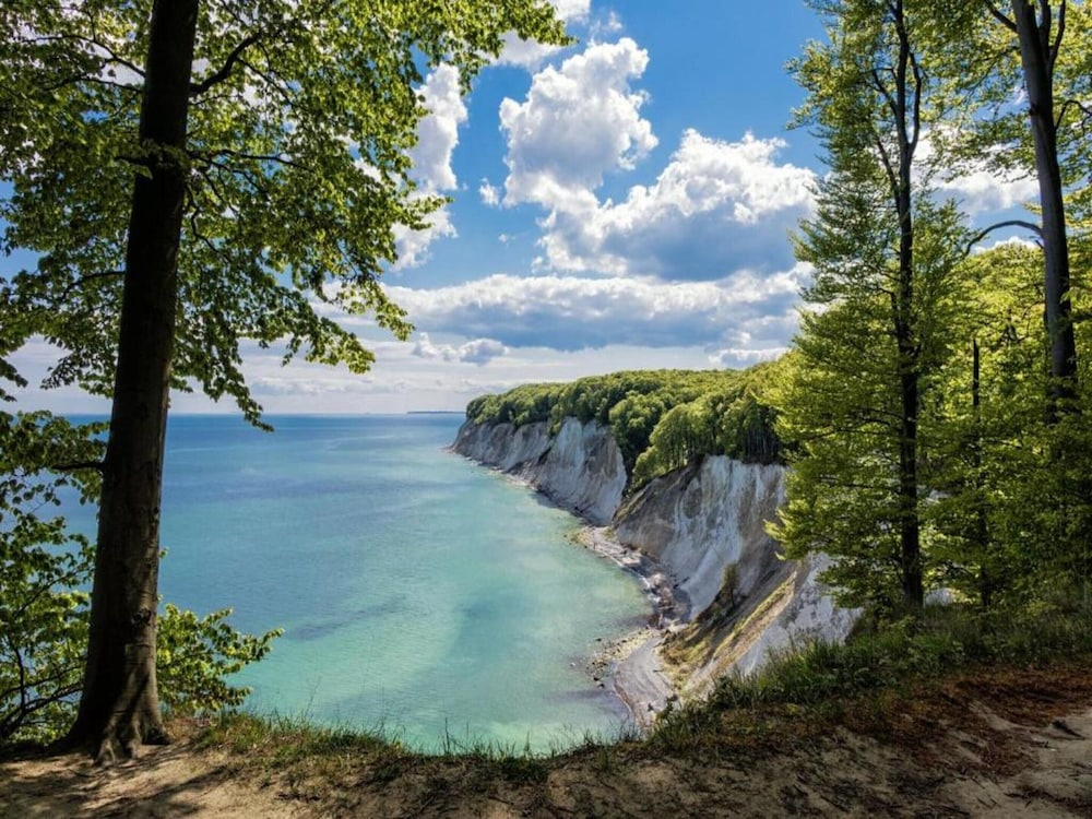 Sunday Resorts Rugen Suites for 3-person