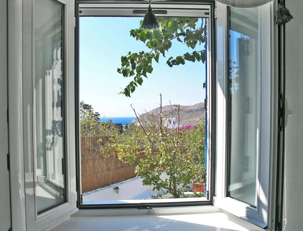Mykonian Iros Suites & Villas