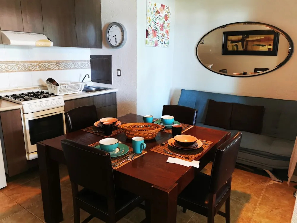 Brisas Beachfront Studios in Hotel Zone