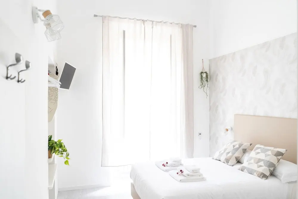 White Gioberti Apartments