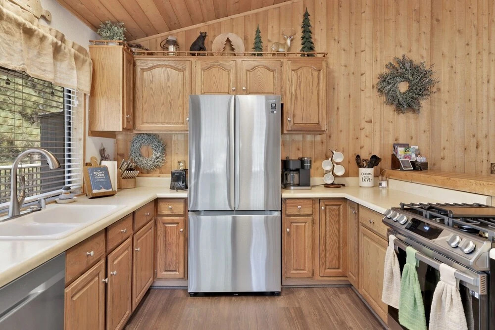 2102- The Drowsy Den 2 Bedroom Home by Redawning