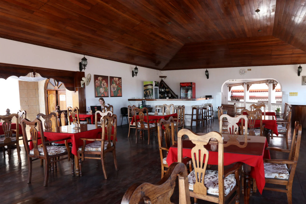 Horizon Palace Hotel