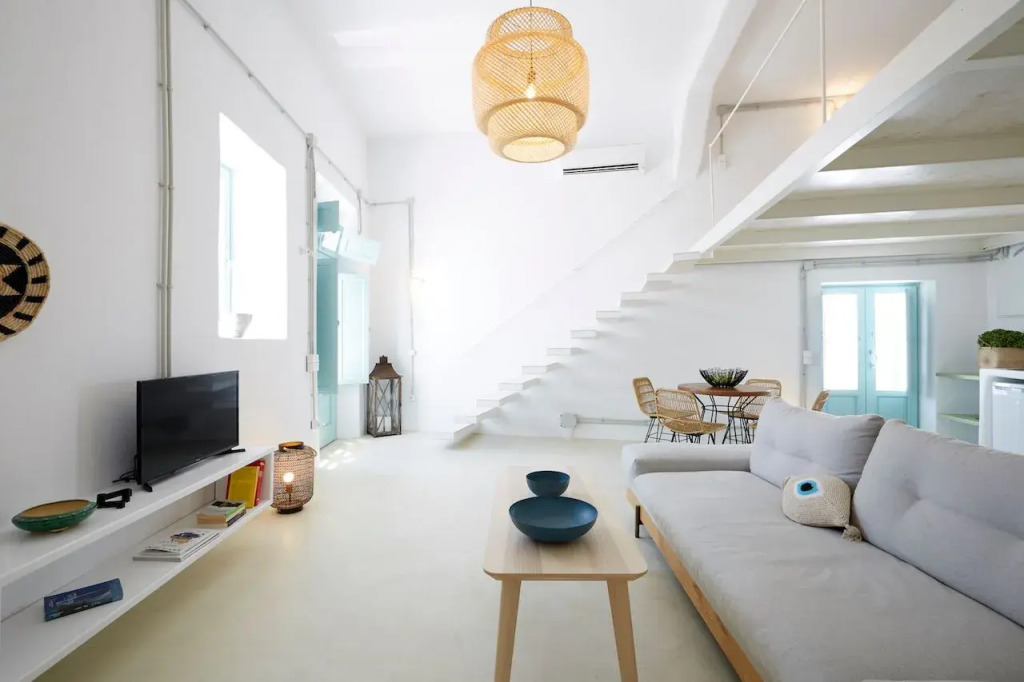 Valsamo Suites