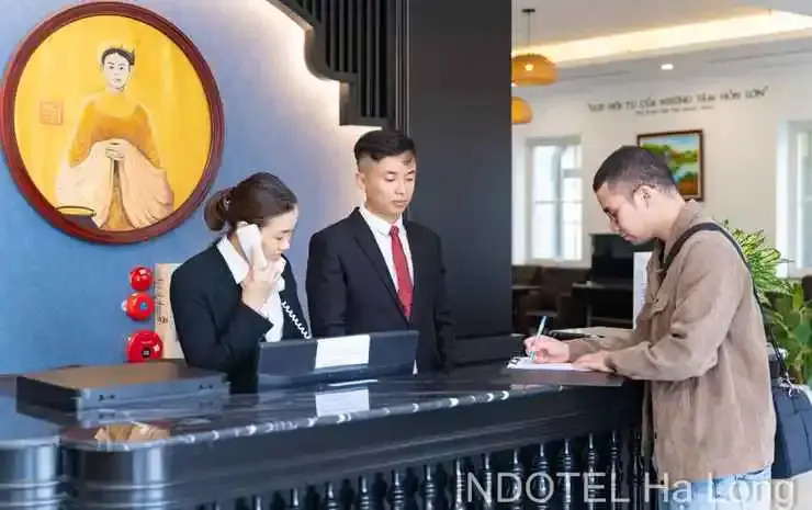 INDOTEL HALONG HOTEL