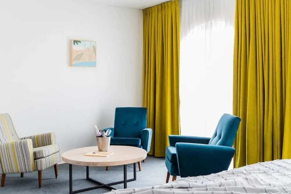 Hotel Ravesis