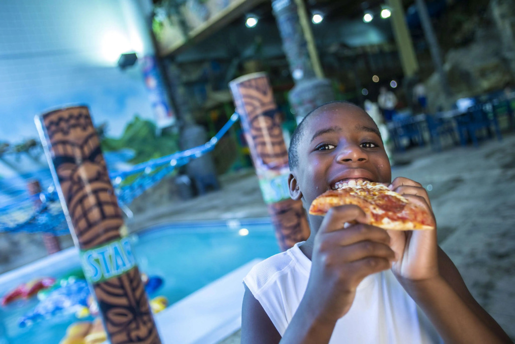 Edgewater Hotel & Waterpark