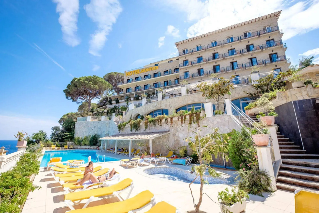 Hotel Montjoi by Brava Hoteles
