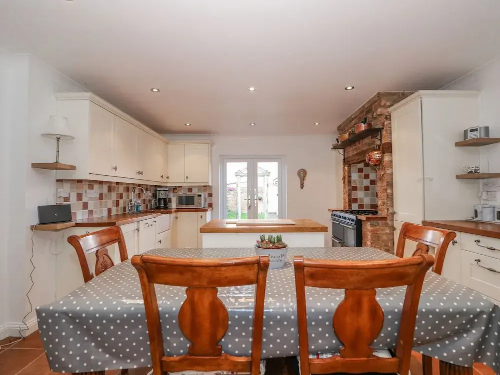 Jobs Cottage