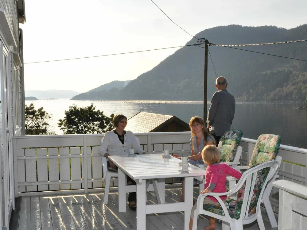 9 Person Holiday Home in Fister