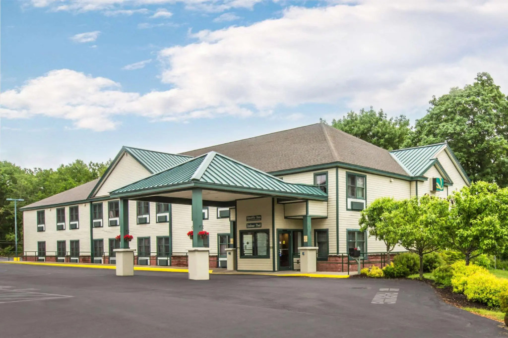 Point Hotel Queensbury - Lake George