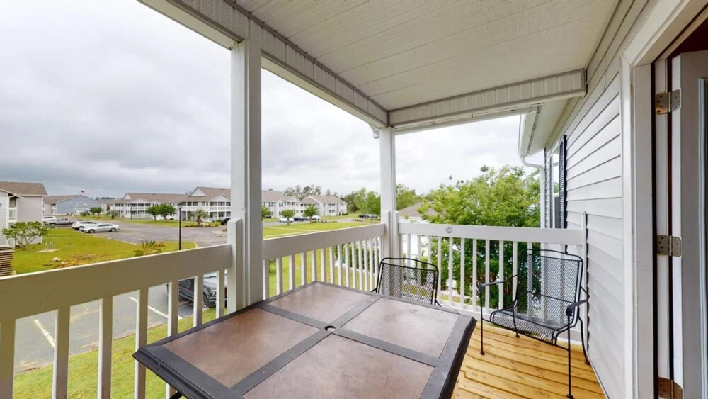 Colony Club U4 - Southern Gulf Charm