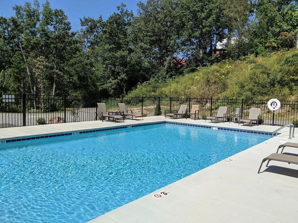 View W/ Hot Tub, Sauna, Theater & Pool! 2 Bedroom Cabin
