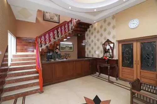 Royal Castle Resort by OYO Rooms