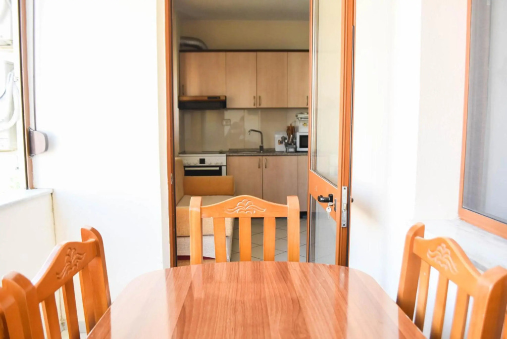 Comfortable Golem Beach Apartment