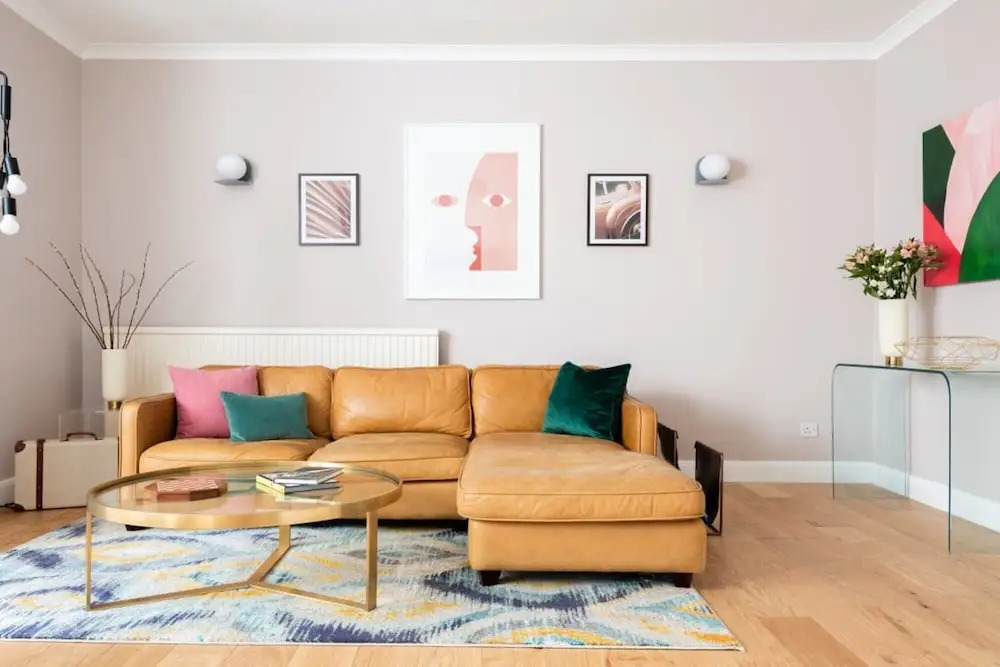 The Kensington Grove - Stylish 2BDR Flat with Private Patio