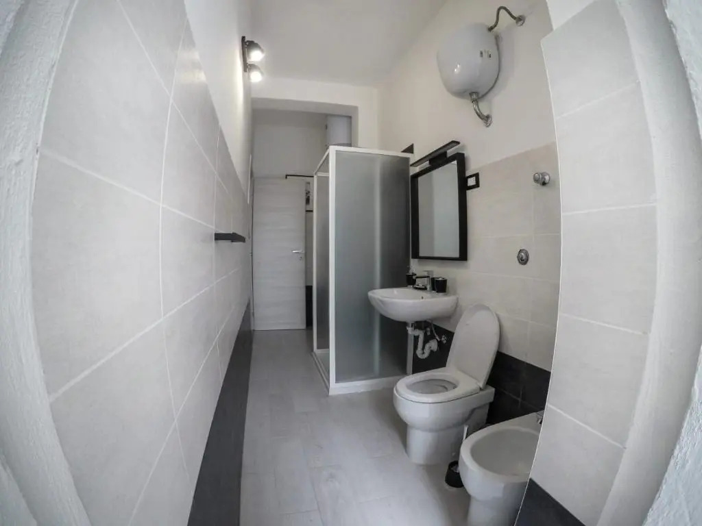 Black&White guest house