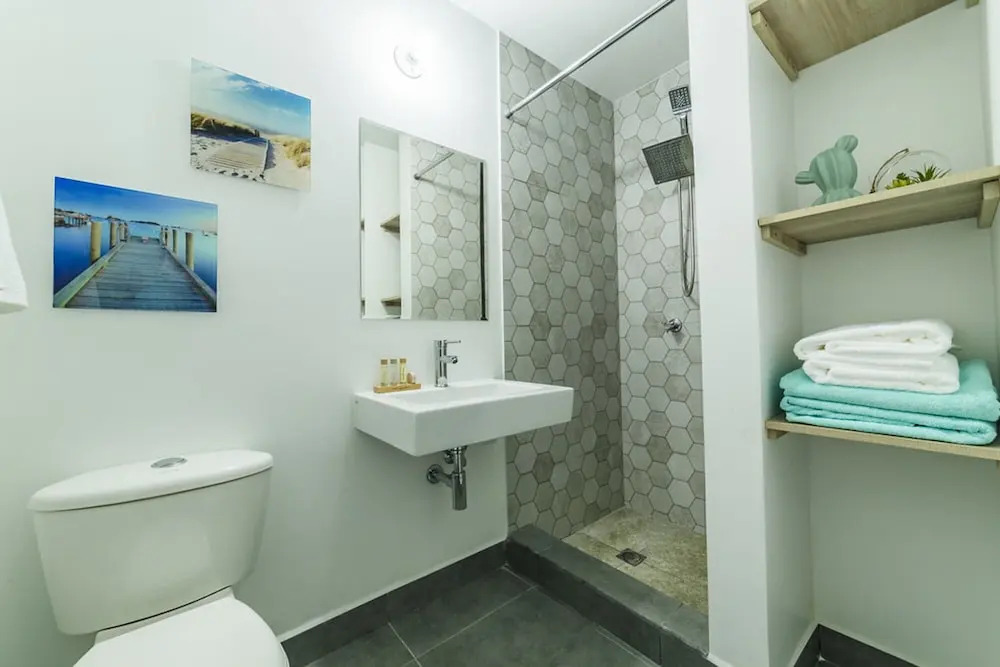Turibana Plaza Suite 6 w Balcony