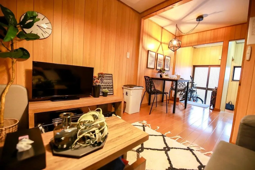 CASUAL INN Retro3
