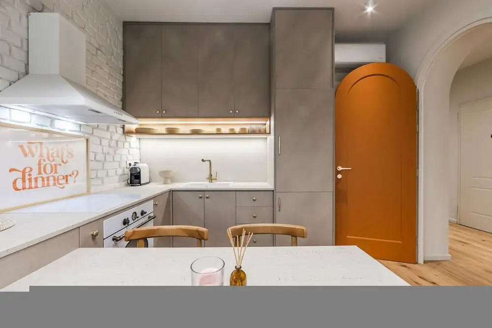 The Homey Flat Stylish 2BR City Apartment