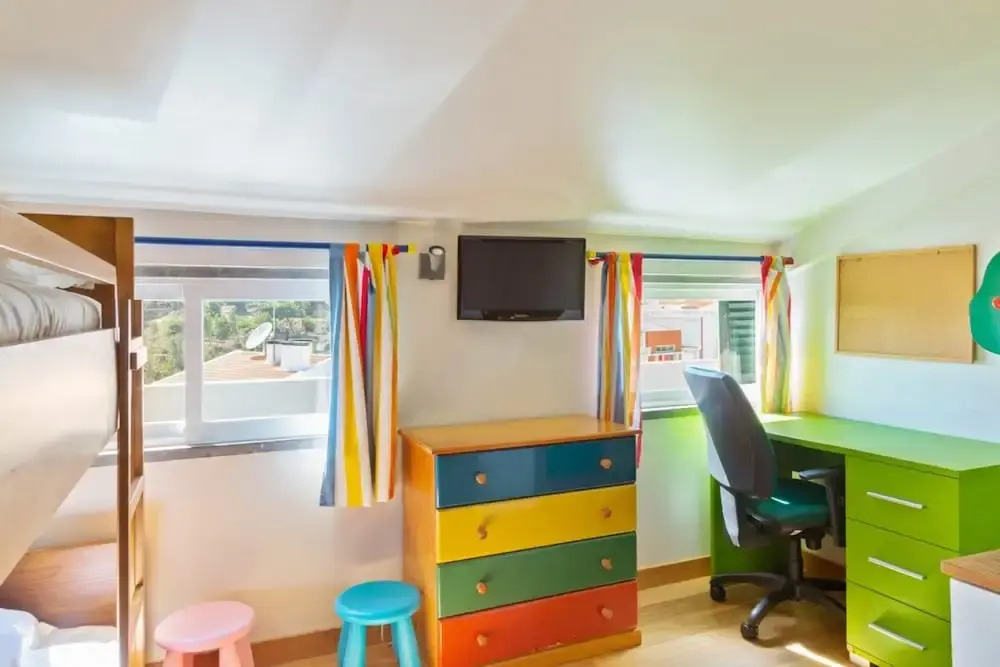 Lovely 2 Bedroom Duplex Apt w Terrace in Cascais