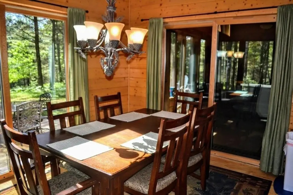 Camp Pinemere 5 Bedroom Home