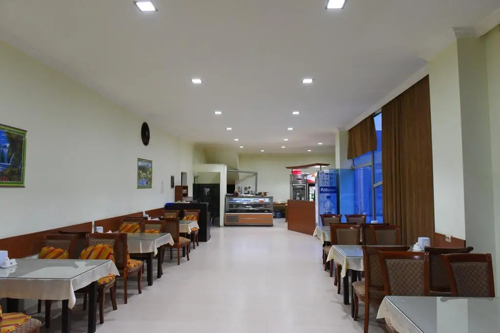 Hotel 725