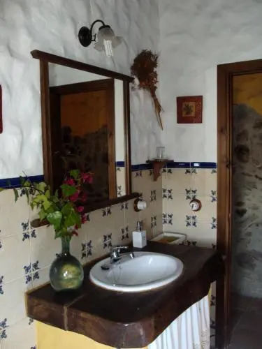 Casa La Yedra by CasaTuristica