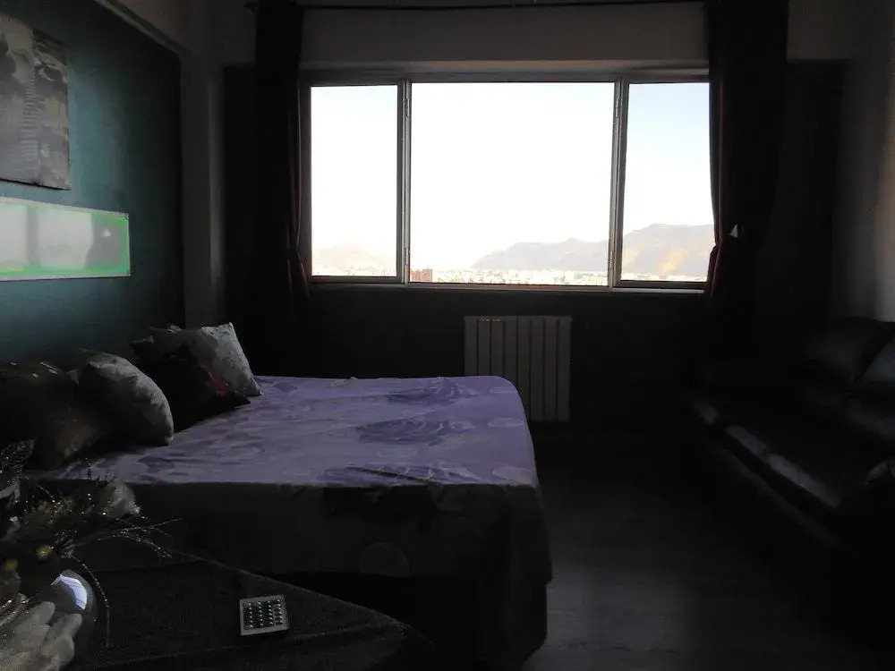B&B Golden Valley