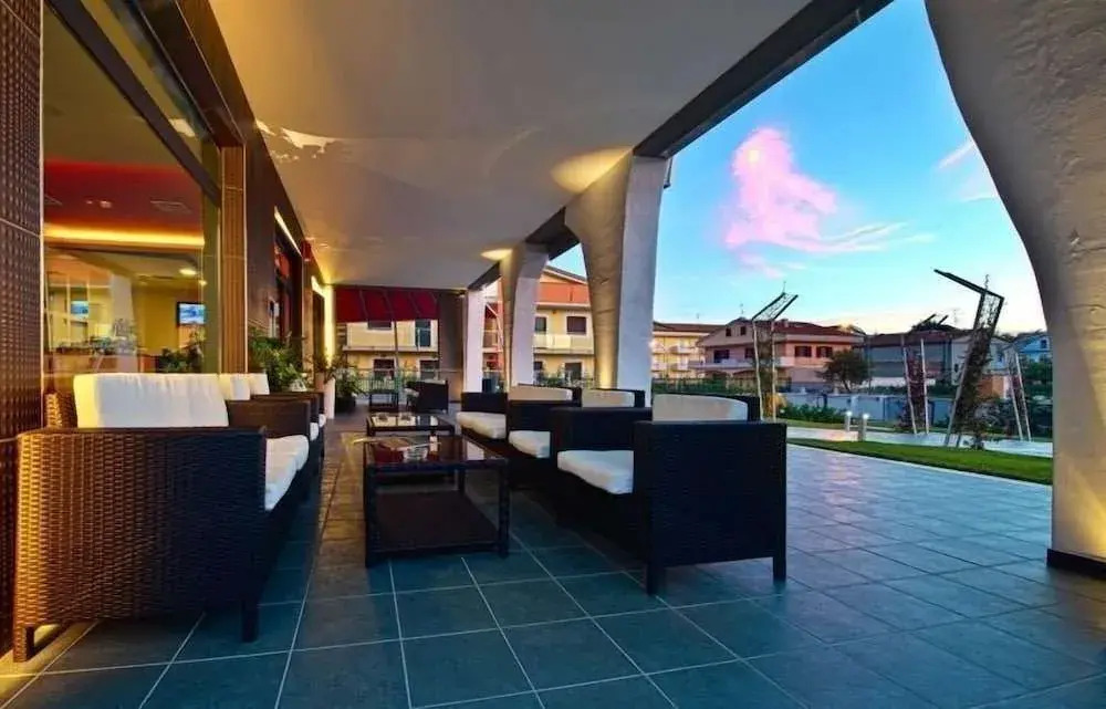 Eden Hotel