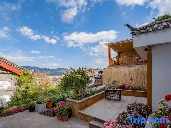 Ting Hua • 360° Ancient Town View Resort (Lijiang Ancient Town Branch)