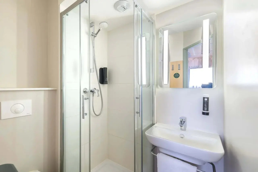 B&B HOTEL Angers Parc Expos