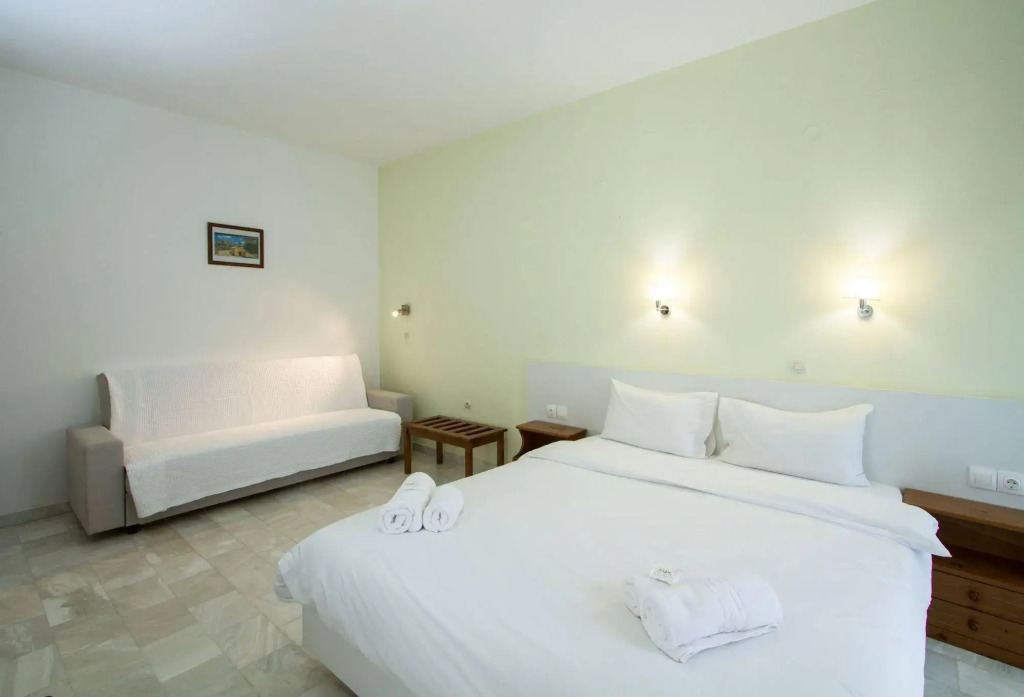 Revekka Rooms Bed & Breakfast