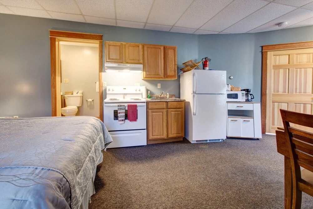 Suites on Main