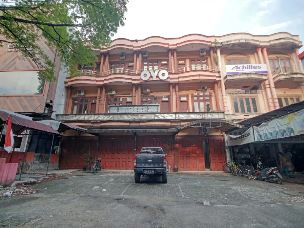 OYO 90381 Belva Guest House