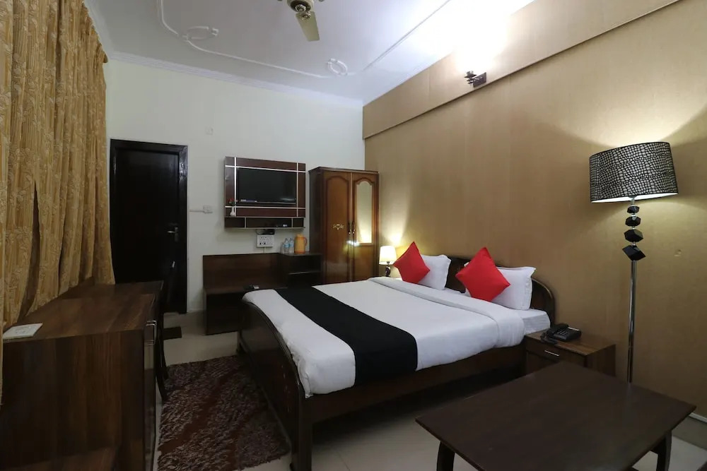 Hotel Mandakini