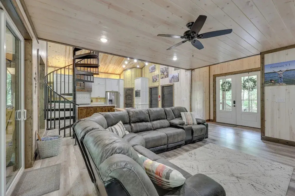 Family-friendly Broken Bow Home w/ Deck & Grill!
