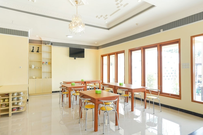 OYO 521 Majapahit Residence Syariah 1
