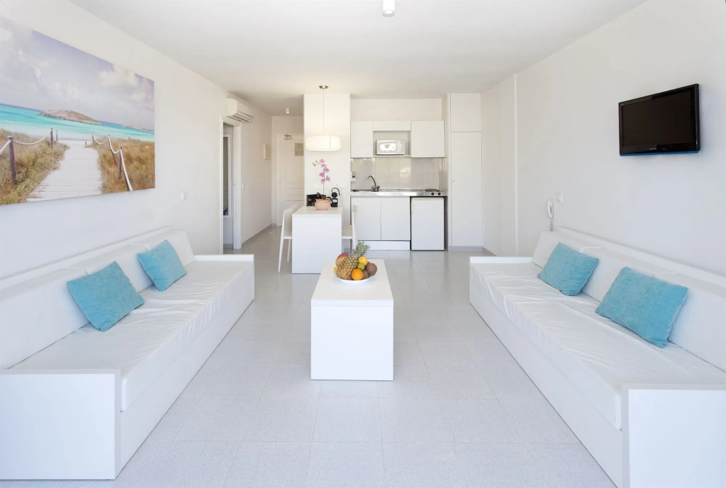 Marina Playa Hotel Apartments by Typic Hotels