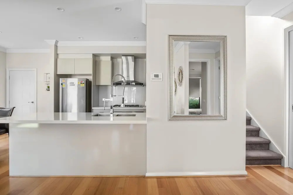 New Comfort house near Box Hill