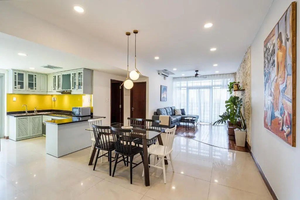 Spacious Central Apartments for Group and Family - Sailing Tower