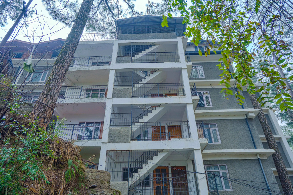 Barna Hauz  (by Dumnu Homes)