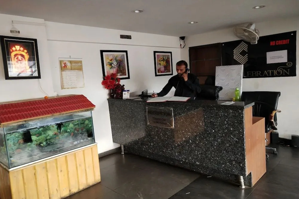 OYO 27737 Hotel Celebration