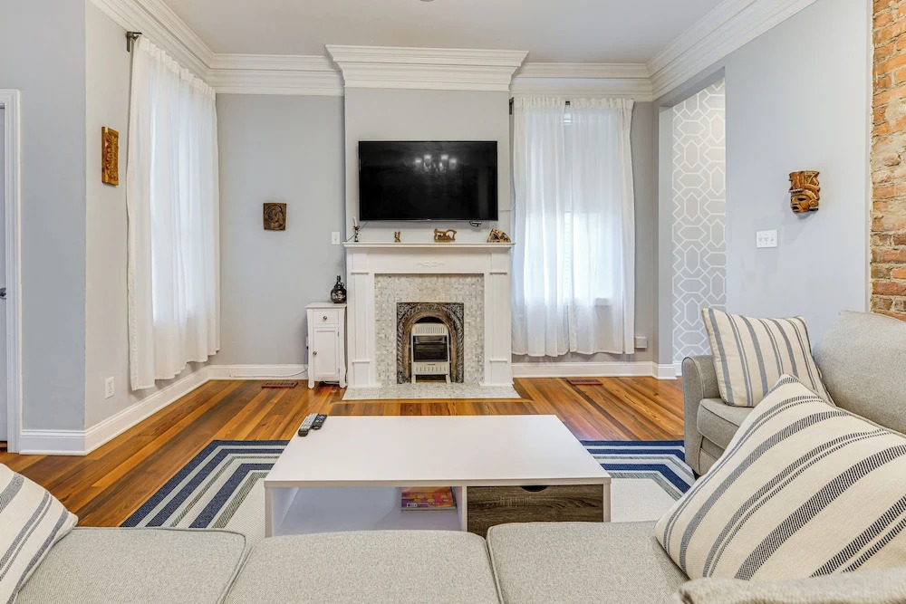 Renovated Richmond Townhome in Church Hill!