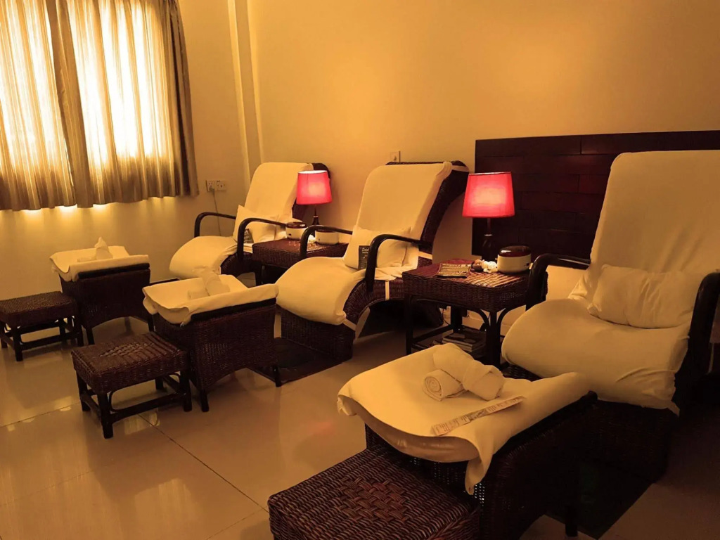 Hotel 63