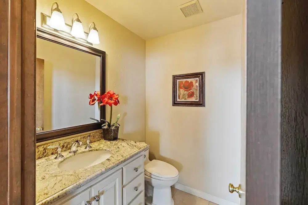 6bdr Group Retreat, Decks w/ Incredible Views Starry Heights by Avantstay